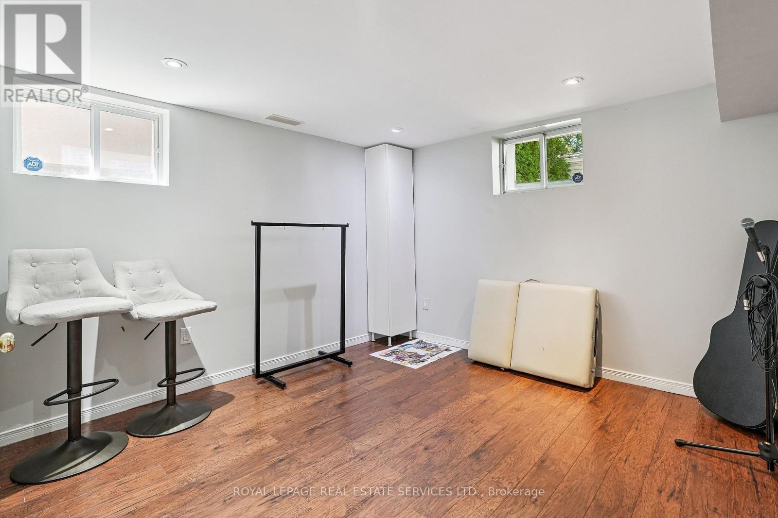 397 River Side Drive, Oakville, ON - Indoor Photo Showing Other Room