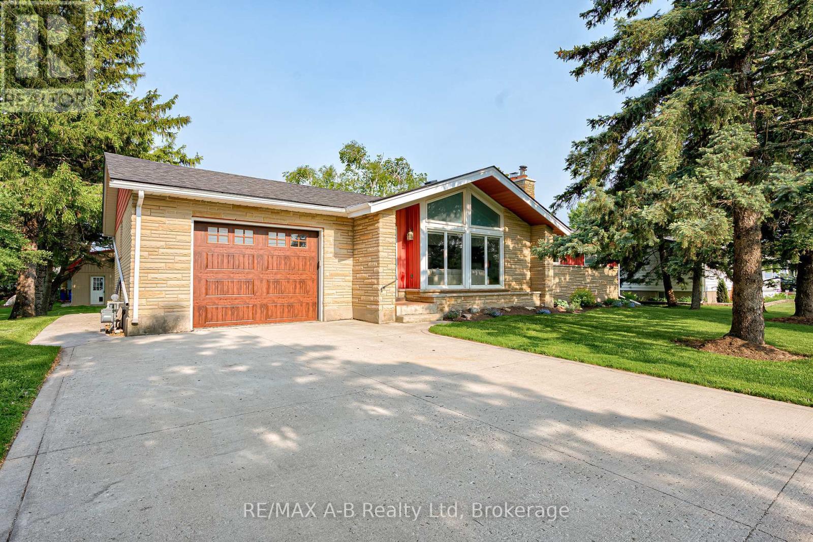 3981 111 Road, Perth East (North Easthope), ON - Outdoor