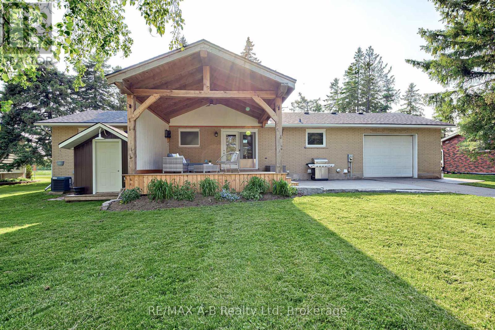 3981 111 Road, Perth East (North Easthope), ON - Outdoor With Deck Patio Veranda