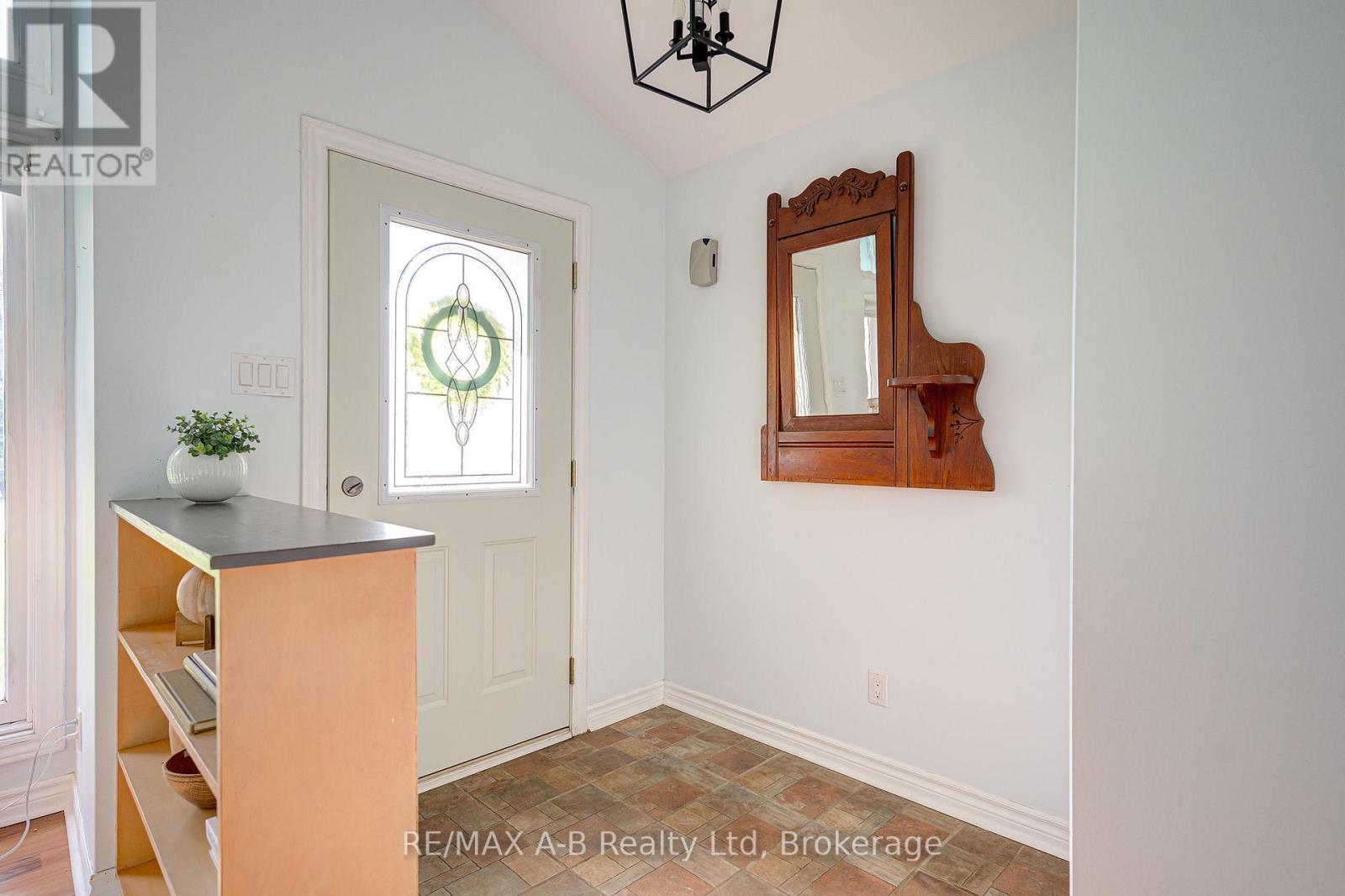 3981 111 Road, Perth East (North Easthope), ON - Indoor Photo Showing Other Room