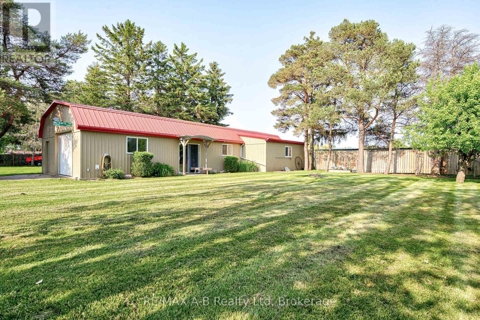 3981 111 Road, Perth East (North Easthope), ON - Outdoor With Deck Patio Veranda