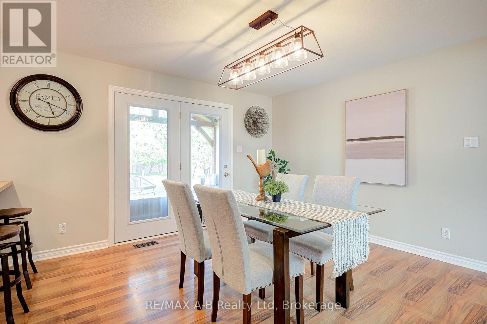 3981 111 Road, Perth East (North Easthope), ON - Indoor Photo Showing Dining Room