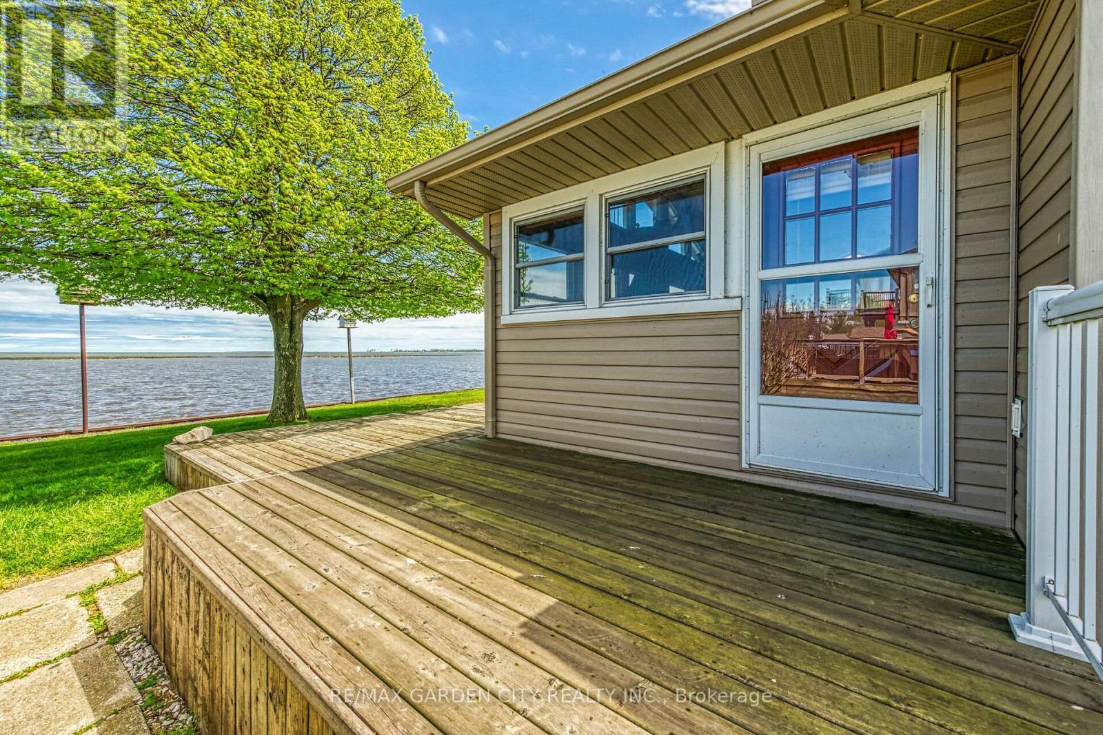 794 59 Highway, Norfolk, ON - Outdoor With Deck Patio Veranda