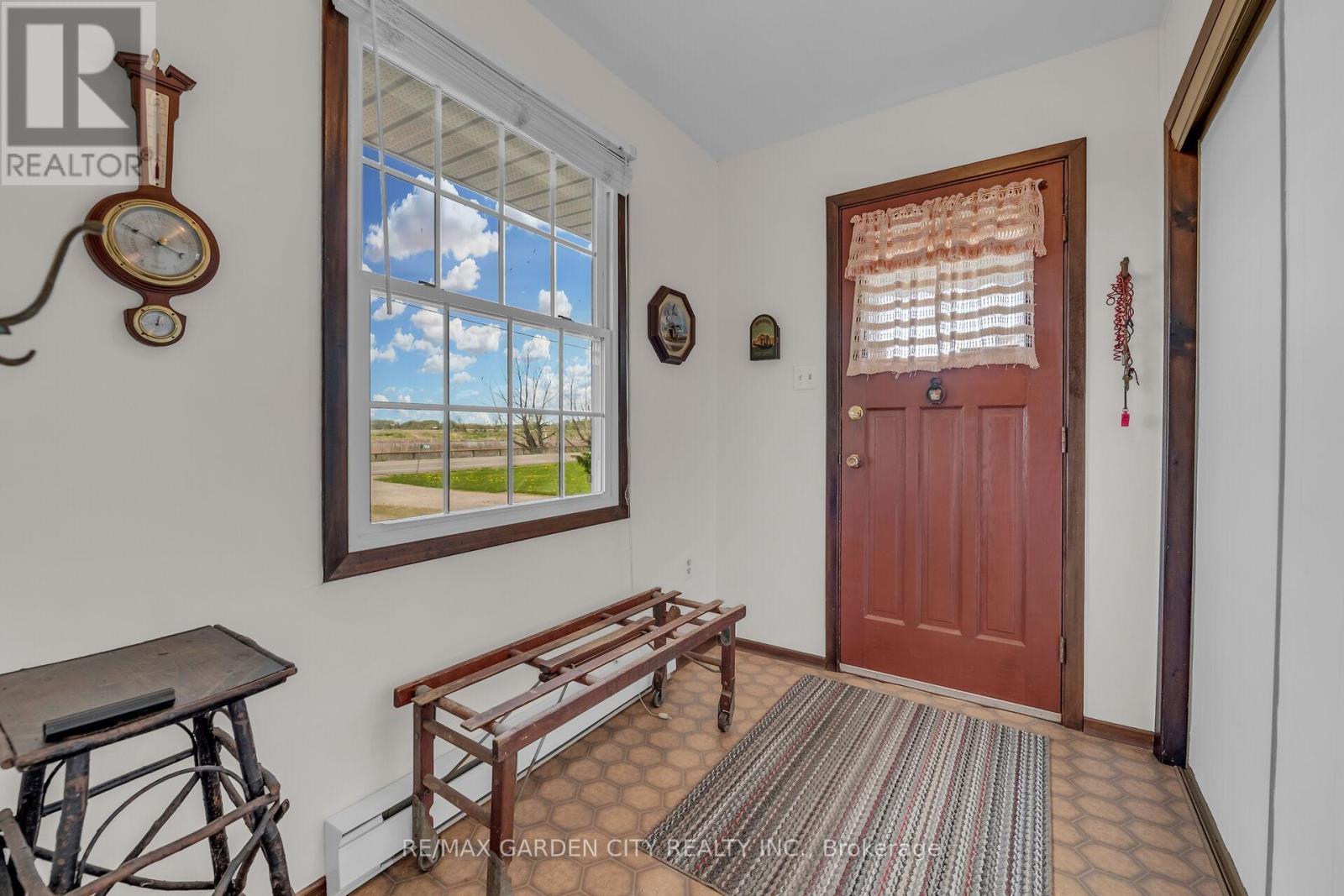794 59 Highway, Norfolk, ON - Indoor Photo Showing Other Room