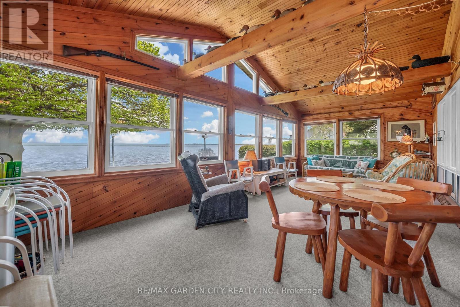 794 59 Highway, Norfolk, ON - Indoor Photo Showing Dining Room
