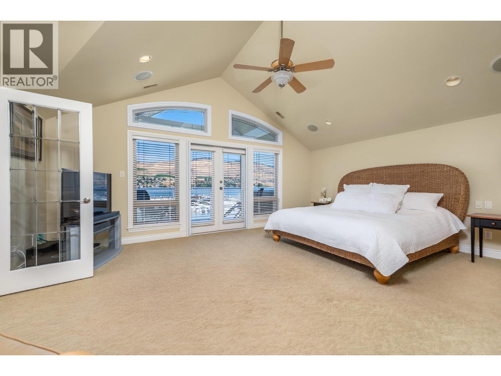 7769 Okanagan Landing Road Unit# 5, Vernon, BC - Indoor Photo Showing Bedroom