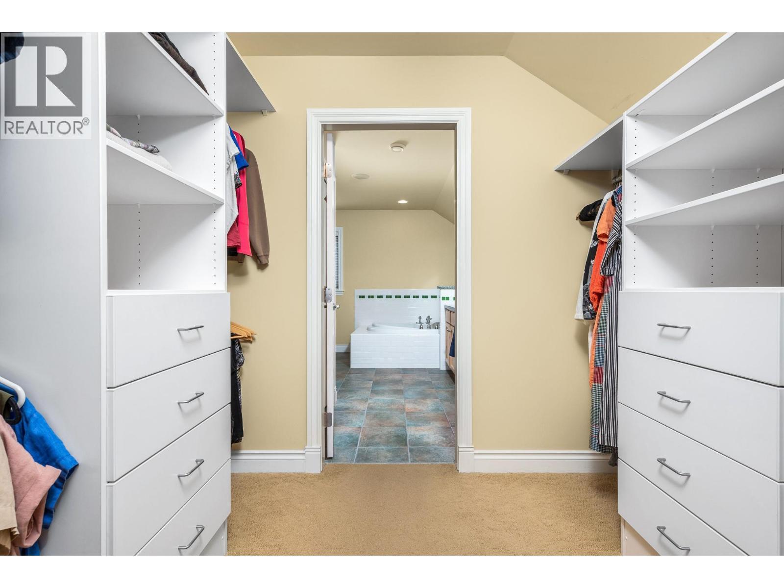 7769 Okanagan Landing Road Unit# 5, Vernon, BC - Indoor With Storage