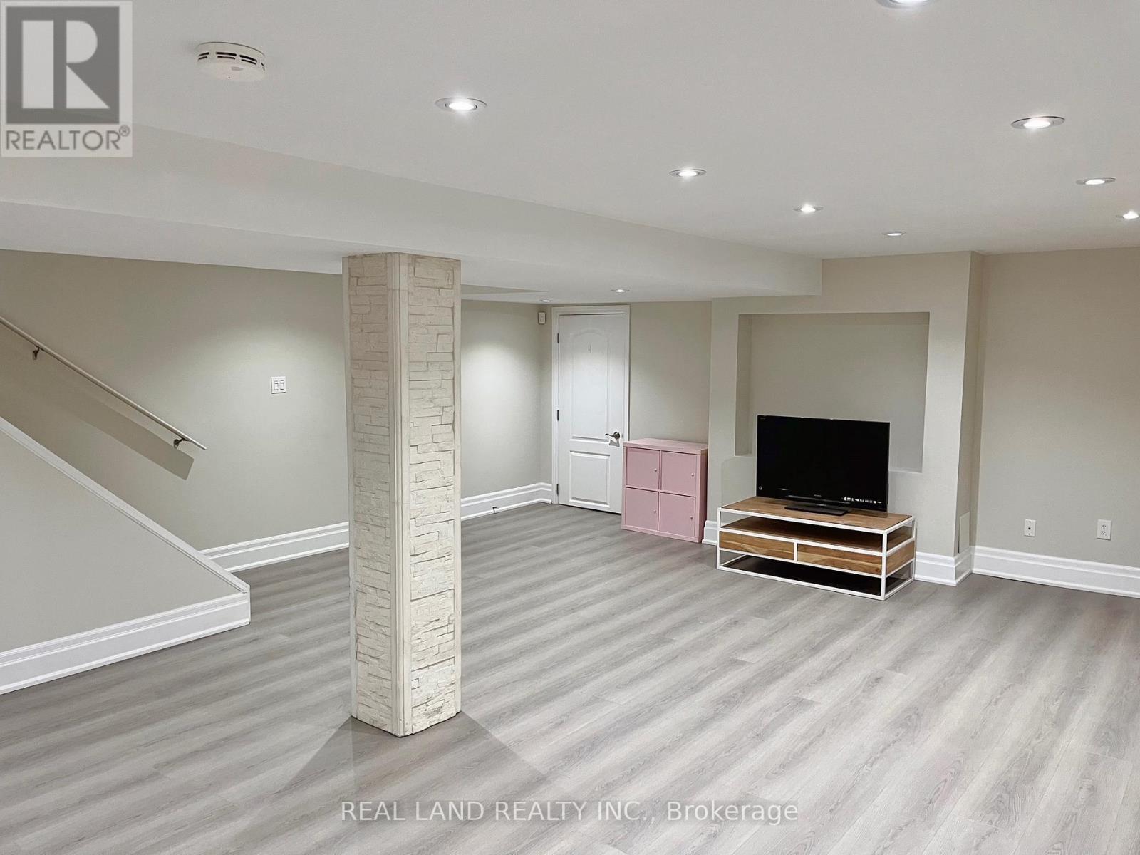 251 Glen Shields Avenue, Vaughan, ON - Indoor