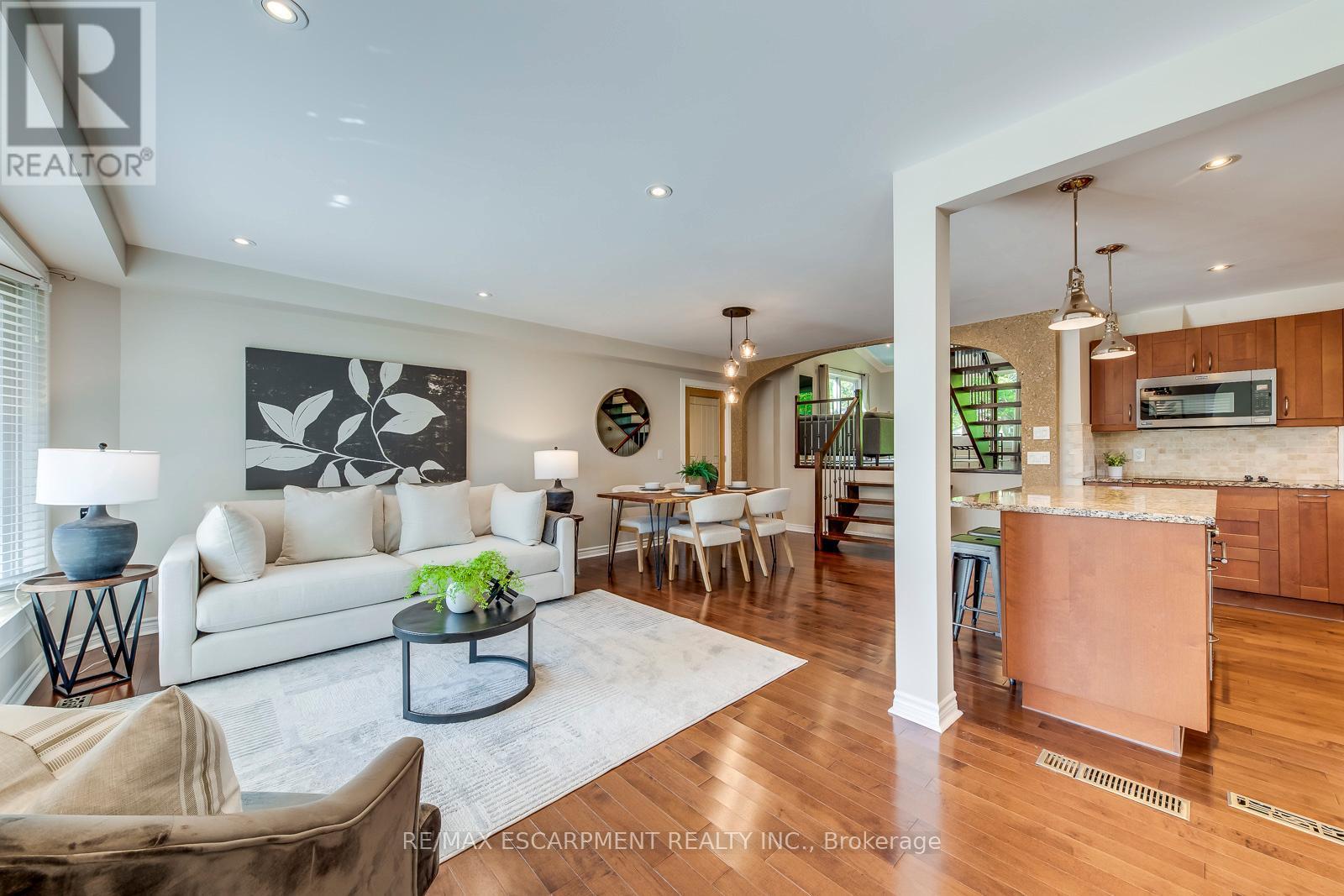 5281 Cindy Lane, Burlington, ON - Indoor