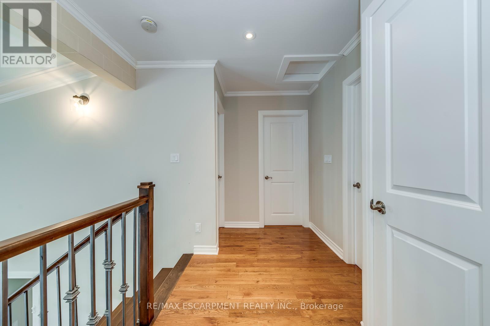 5281 Cindy Lane, Burlington, ON - Indoor Photo Showing Other Room