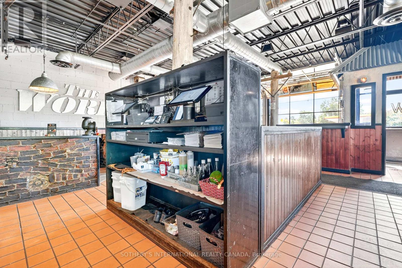 2525 Bank Street, Ottawa, ON