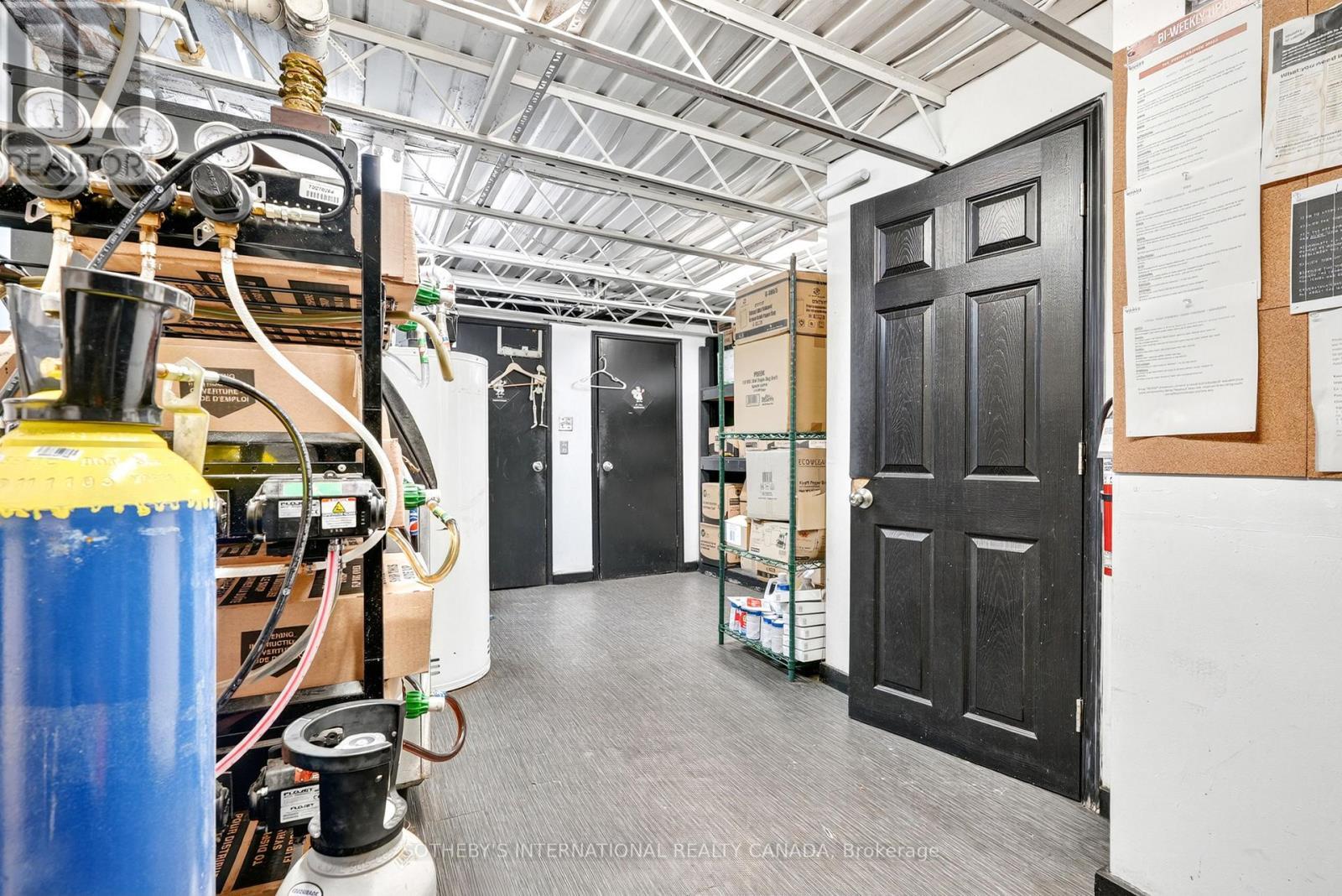 2525 Bank Street, Ottawa, ON