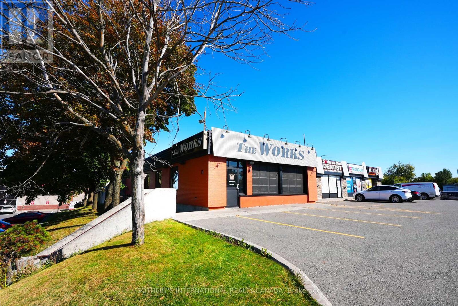 2525 Bank Street, Ottawa, ON