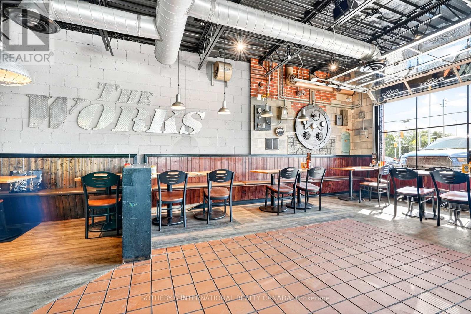 2525 Bank Street, Ottawa, ON