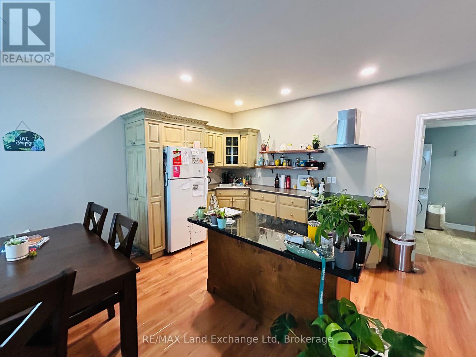 8 Alfred Street, North Huron (Wingham), ON