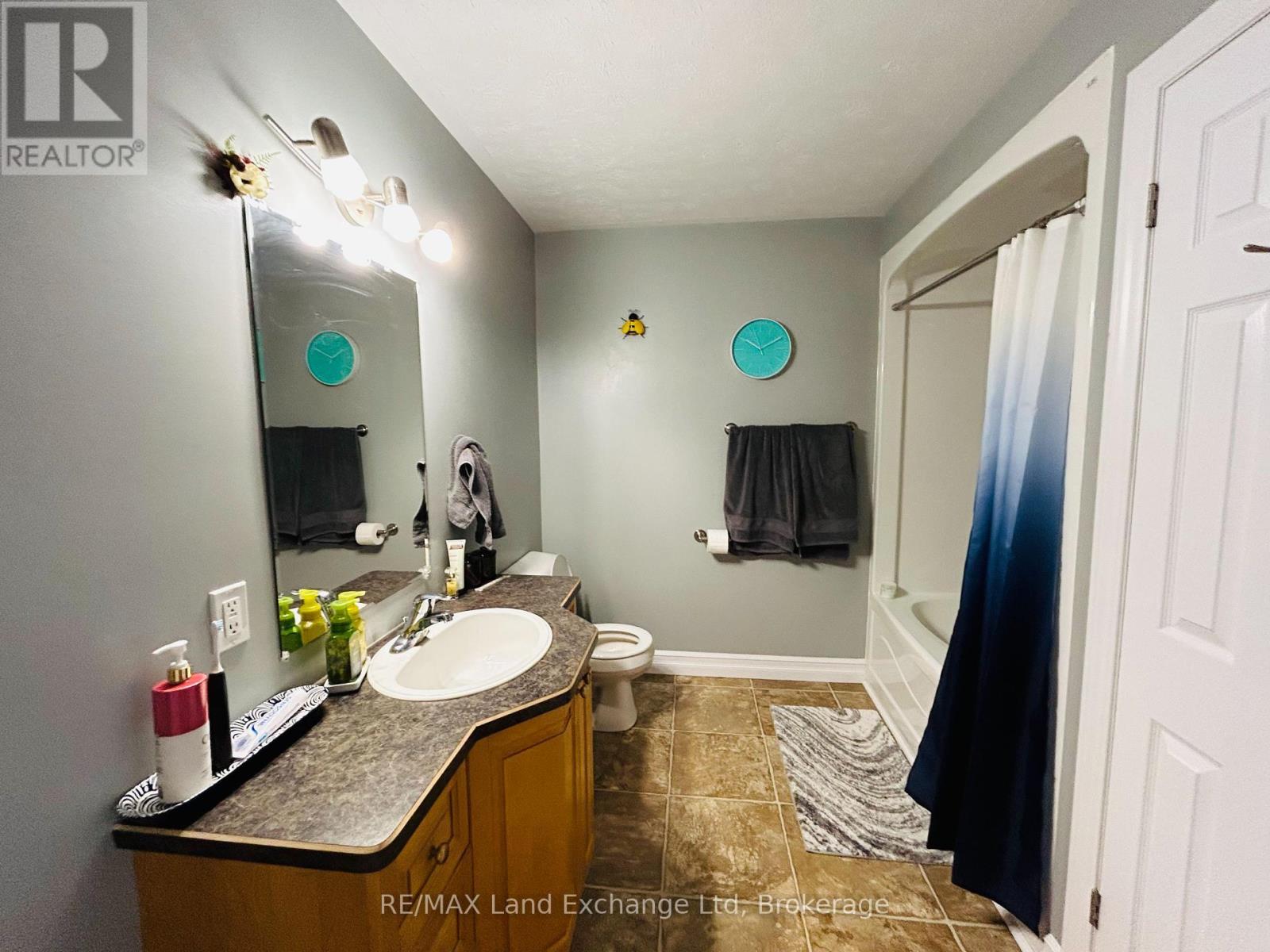 8 Alfred Street, North Huron (Wingham), ON