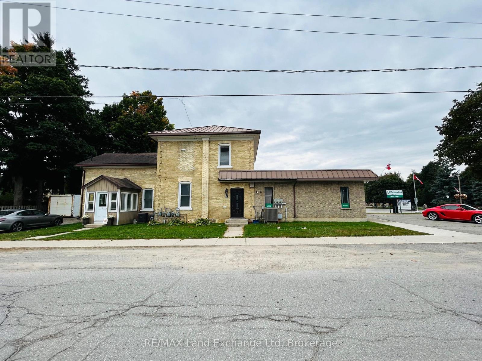 8 Alfred Street, North Huron (Wingham), ON
