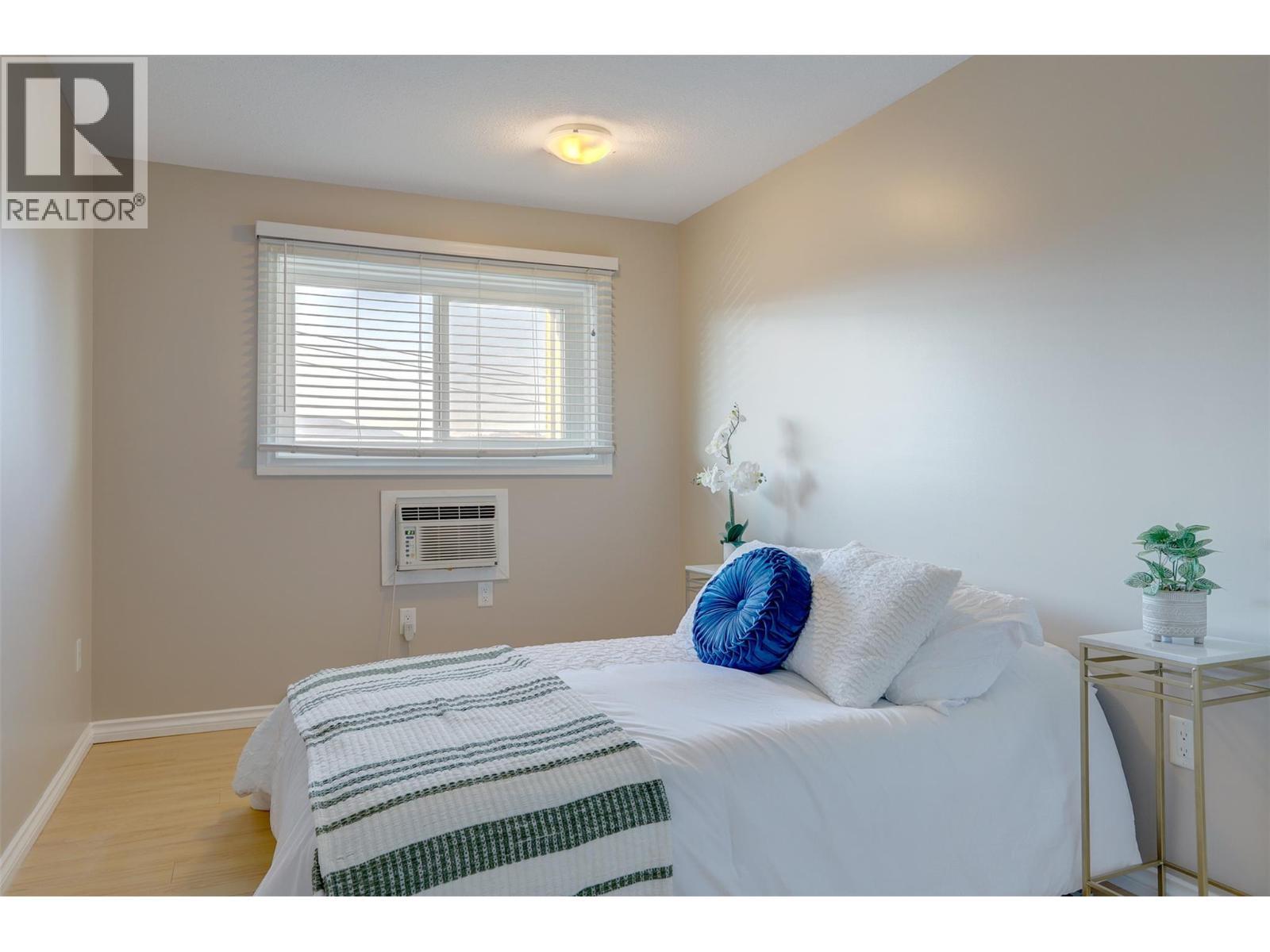 3304 35 Avenue Unit# 415, Vernon, BC - Indoor Photo Showing Bedroom