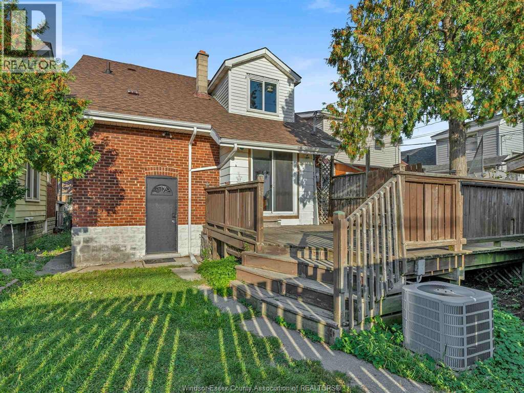 1453 Marentette, Windsor, ON - Outdoor With Exterior