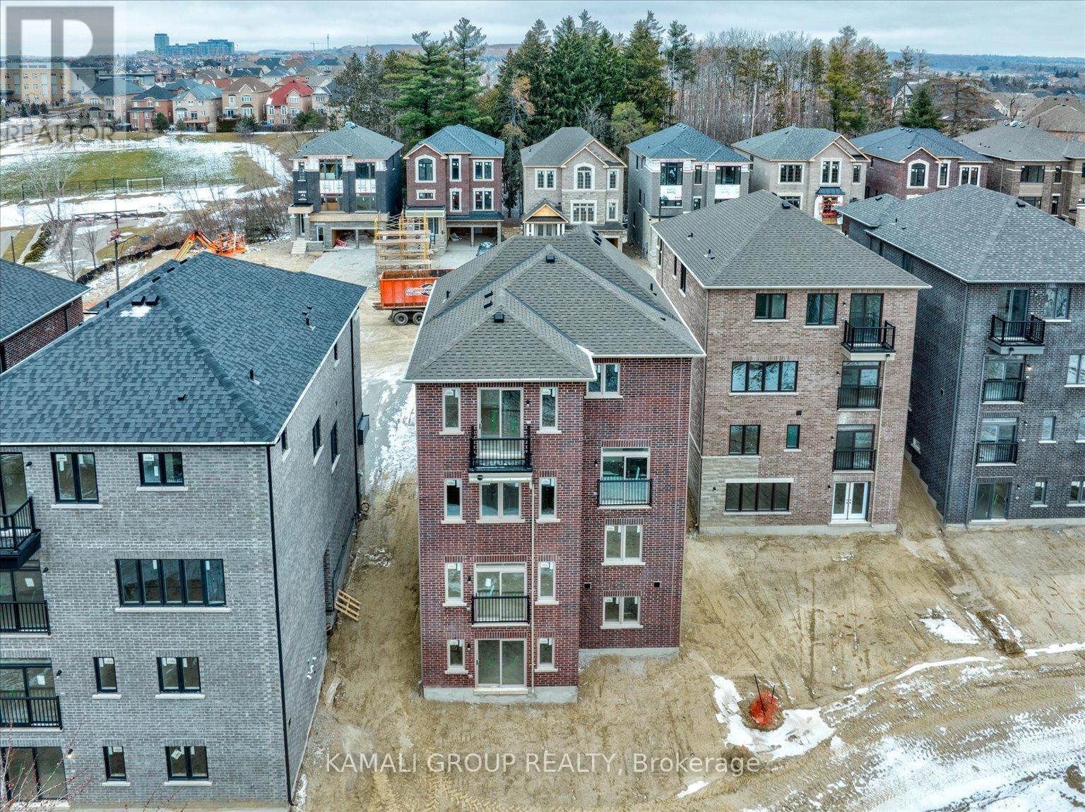 51 Ahchie Court, Vaughan, ON - Outdoor With Facade