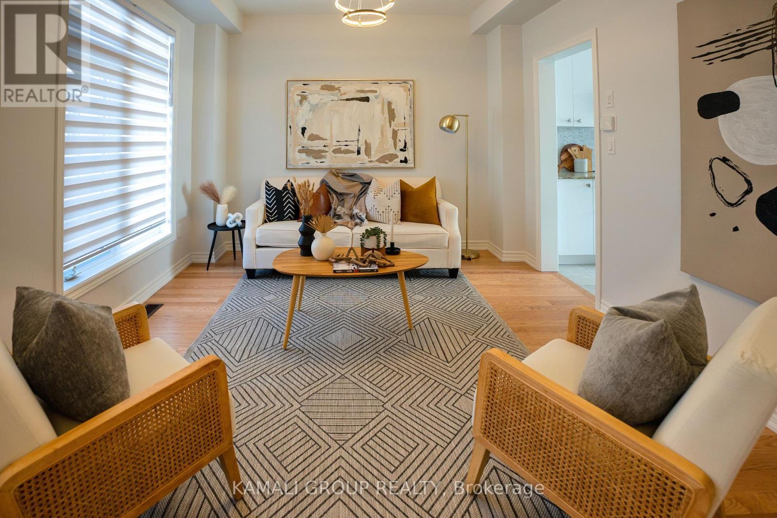 51 Ahchie Court, Vaughan, ON - Indoor Photo Showing Living Room