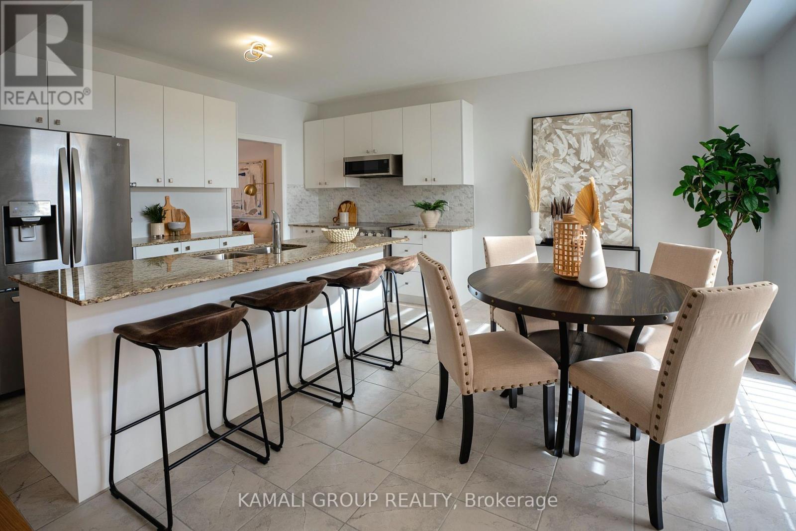 51 Ahchie Court, Vaughan, ON - Indoor