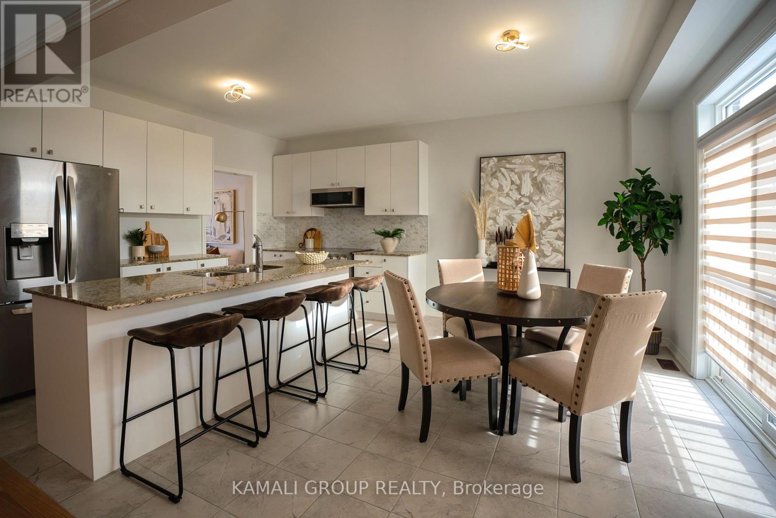 51 Ahchie Court, Vaughan, ON - Indoor