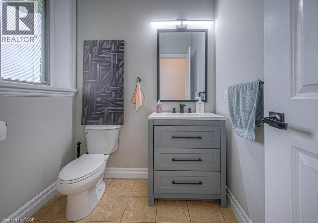 2930 Notre Dame Drive, St. Agatha, ON - Indoor Photo Showing Bathroom