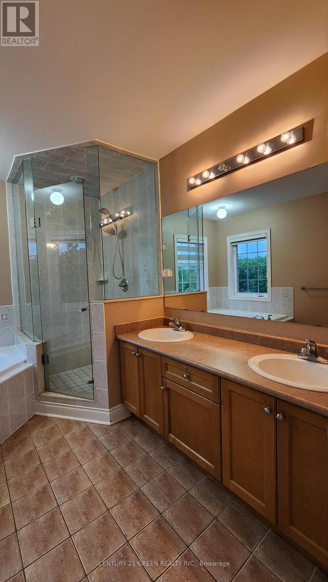 Upper Portion - 68 River Rock Crescent, Brampton, ON - Indoor Photo Showing Bathroom