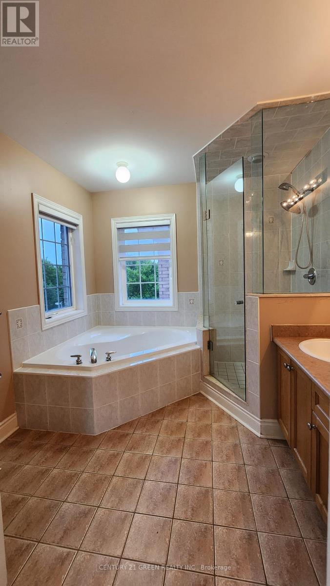 Upper Portion - 68 River Rock Crescent, Brampton, ON - Indoor Photo Showing Bathroom