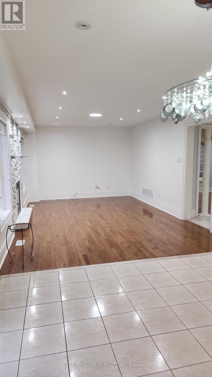 Upper Portion - 68 River Rock Crescent, Brampton, ON - Indoor Photo Showing Other Room