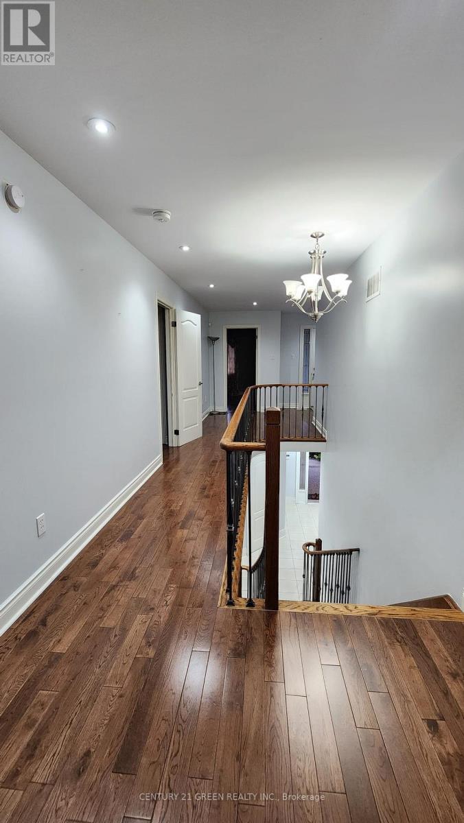 Upper Portion - 68 River Rock Crescent, Brampton, ON - Indoor Photo Showing Other Room