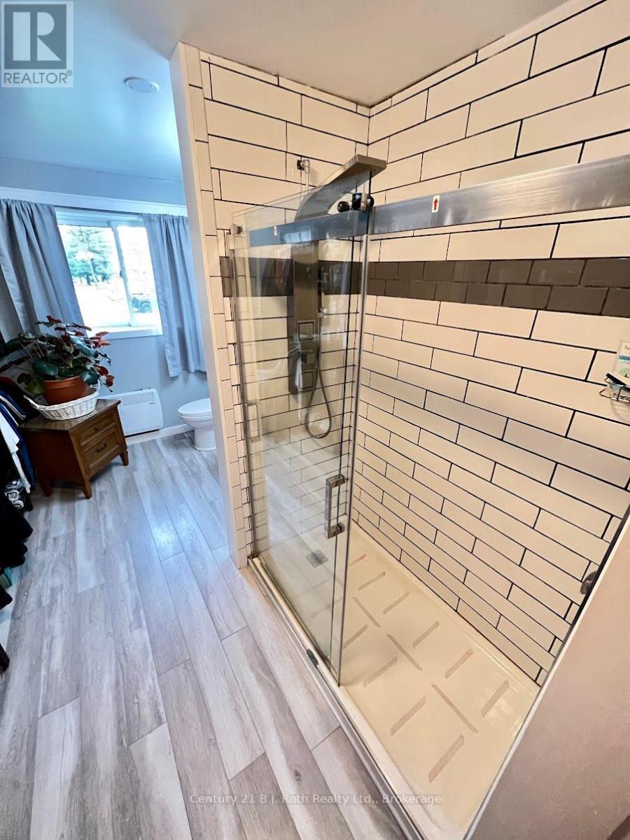 79 Albert Street, Sundridge, ON - Indoor Photo Showing Other Room