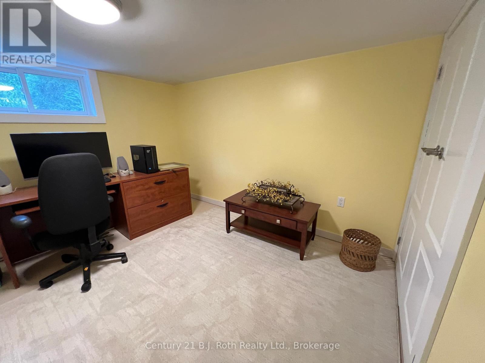 79 Albert Street, Sundridge, ON - Indoor