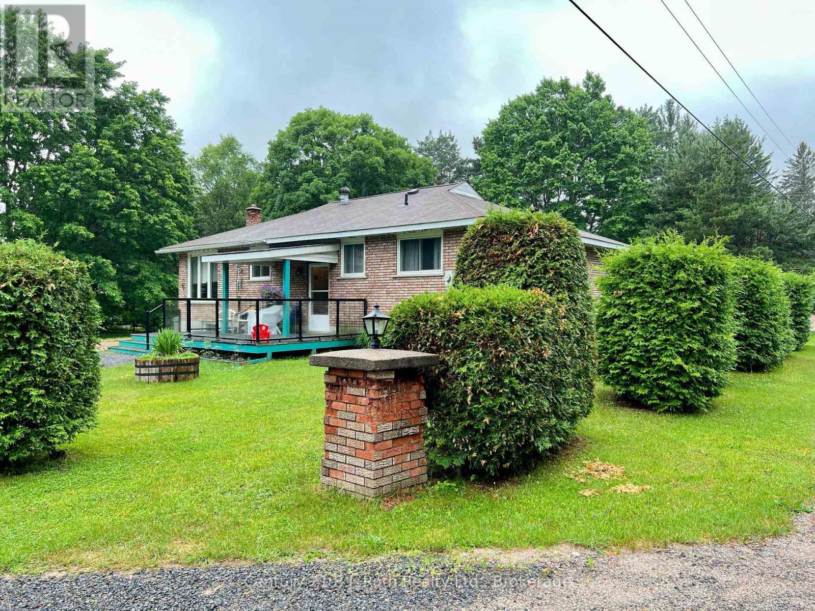 79 Albert Street, Sundridge, ON - Outdoor