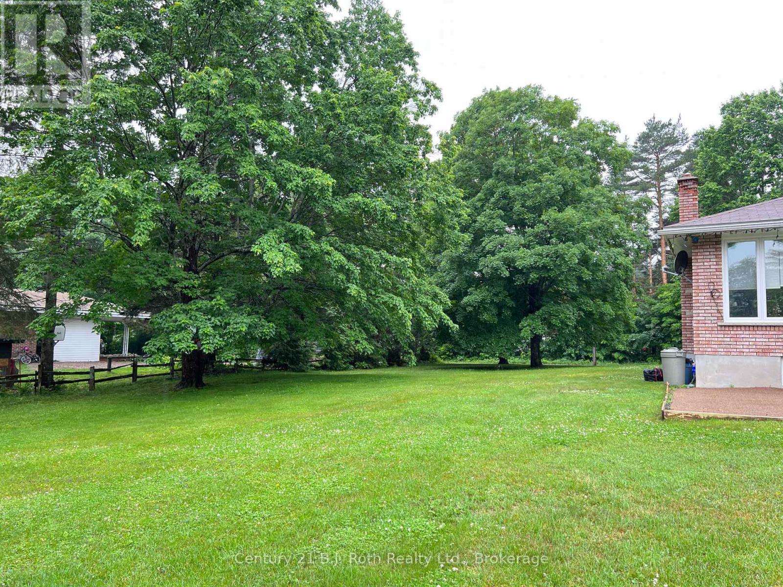 79 Albert Street, Sundridge, ON - Outdoor