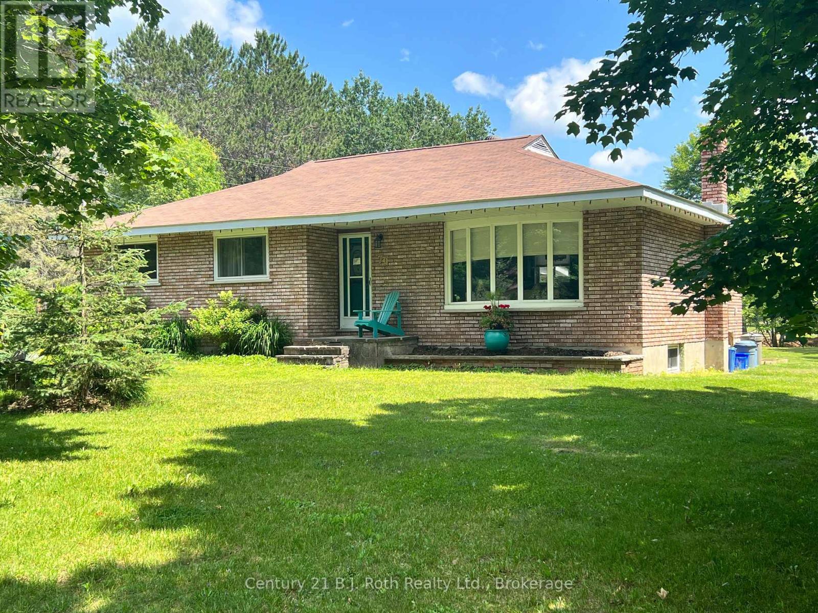 79 Albert Street, Sundridge, ON - Outdoor
