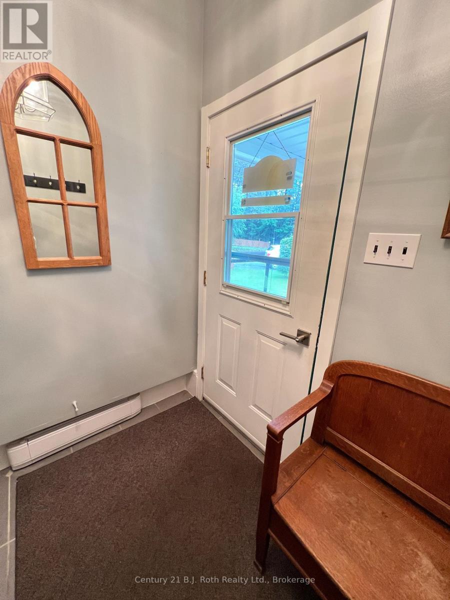 79 Albert Street, Sundridge, ON - Indoor Photo Showing Other Room