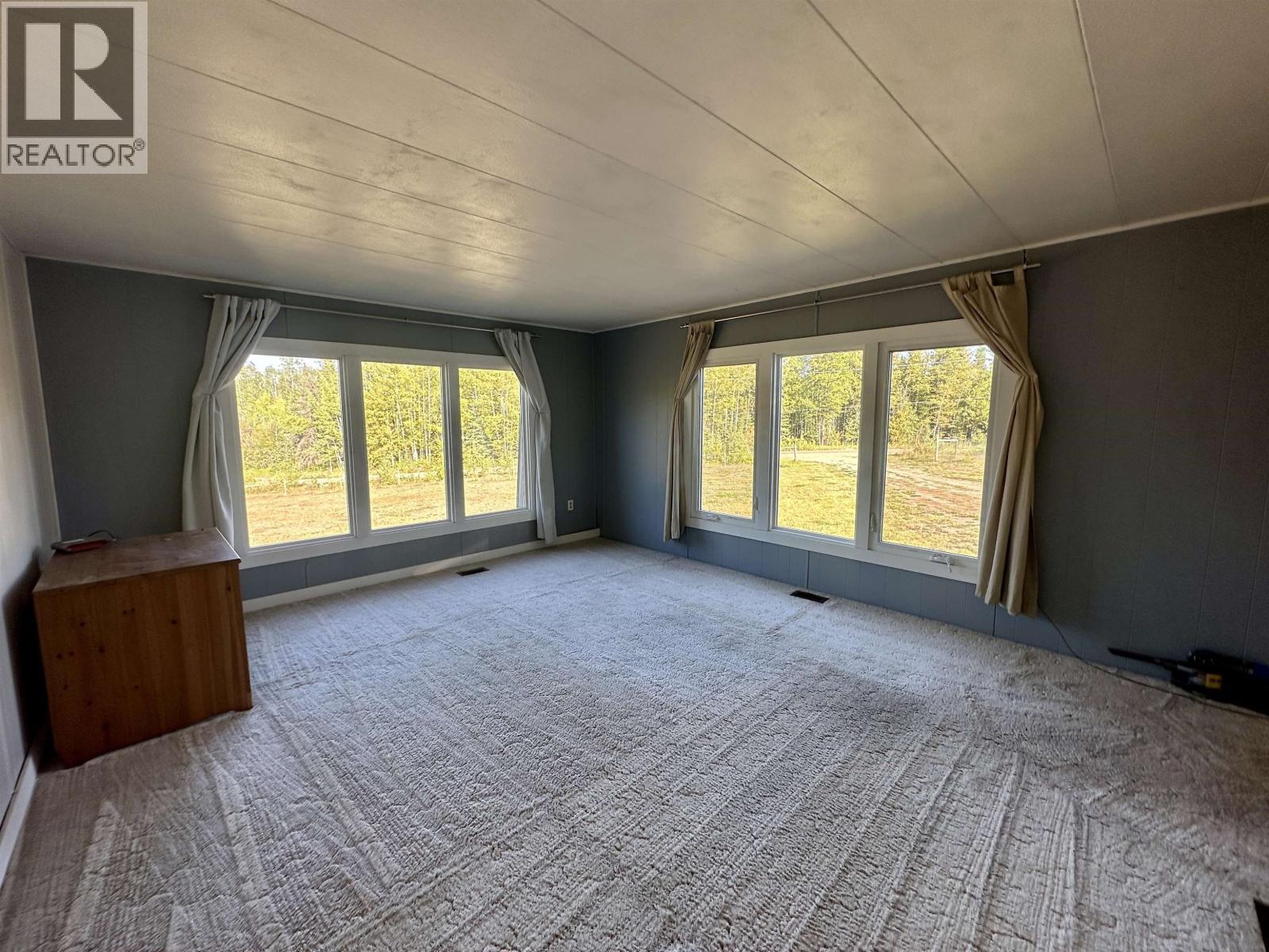 693 Oak Road, Vanderhoof, BC - Indoor Photo Showing Other Room