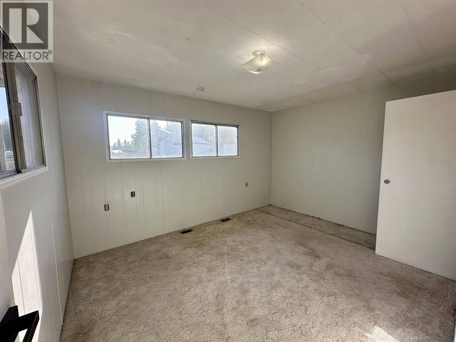 693 Oak Road, Vanderhoof, BC - Indoor Photo Showing Other Room