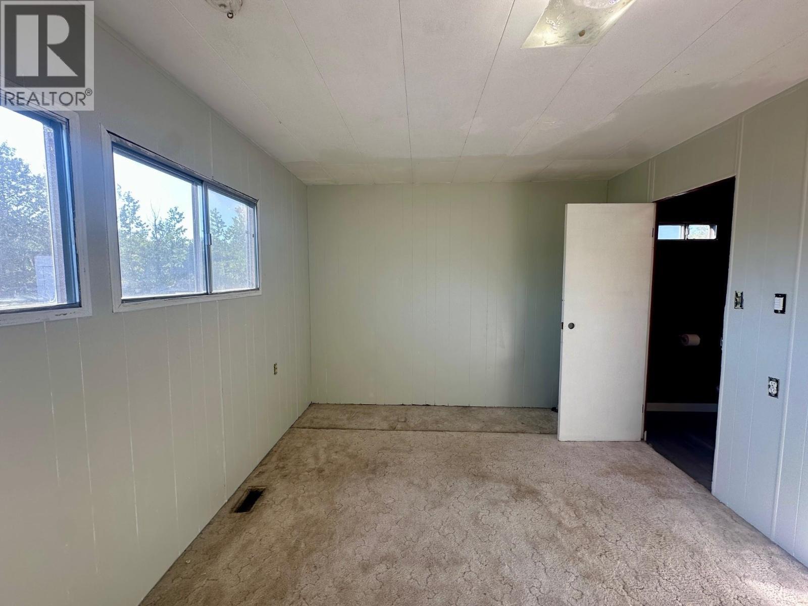 693 Oak Road, Vanderhoof, BC - Indoor Photo Showing Other Room