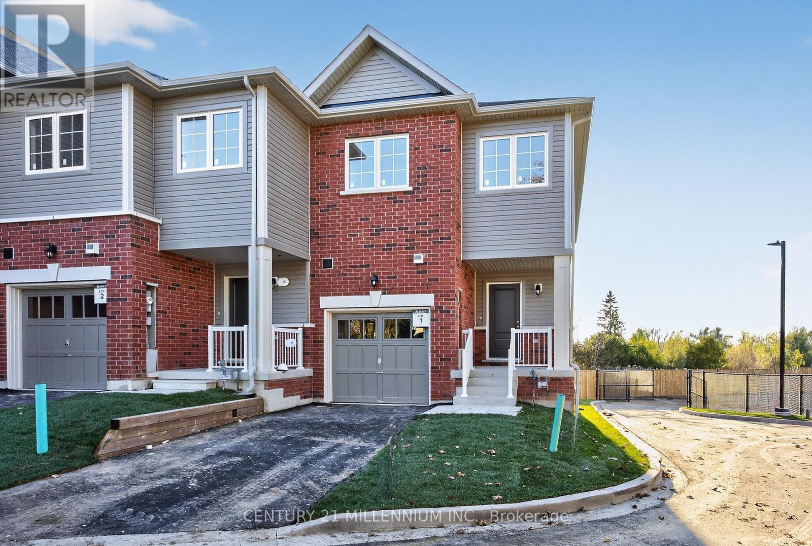 104 Walden Dr. (Lot 1) \"The Mills\" 1613 sq.ft - 104 Walden Drive, Shelburne, ON - Outdoor With Facade