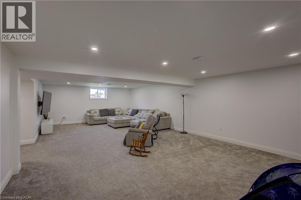 274 Mccourt Place, Atwood, ON - Indoor