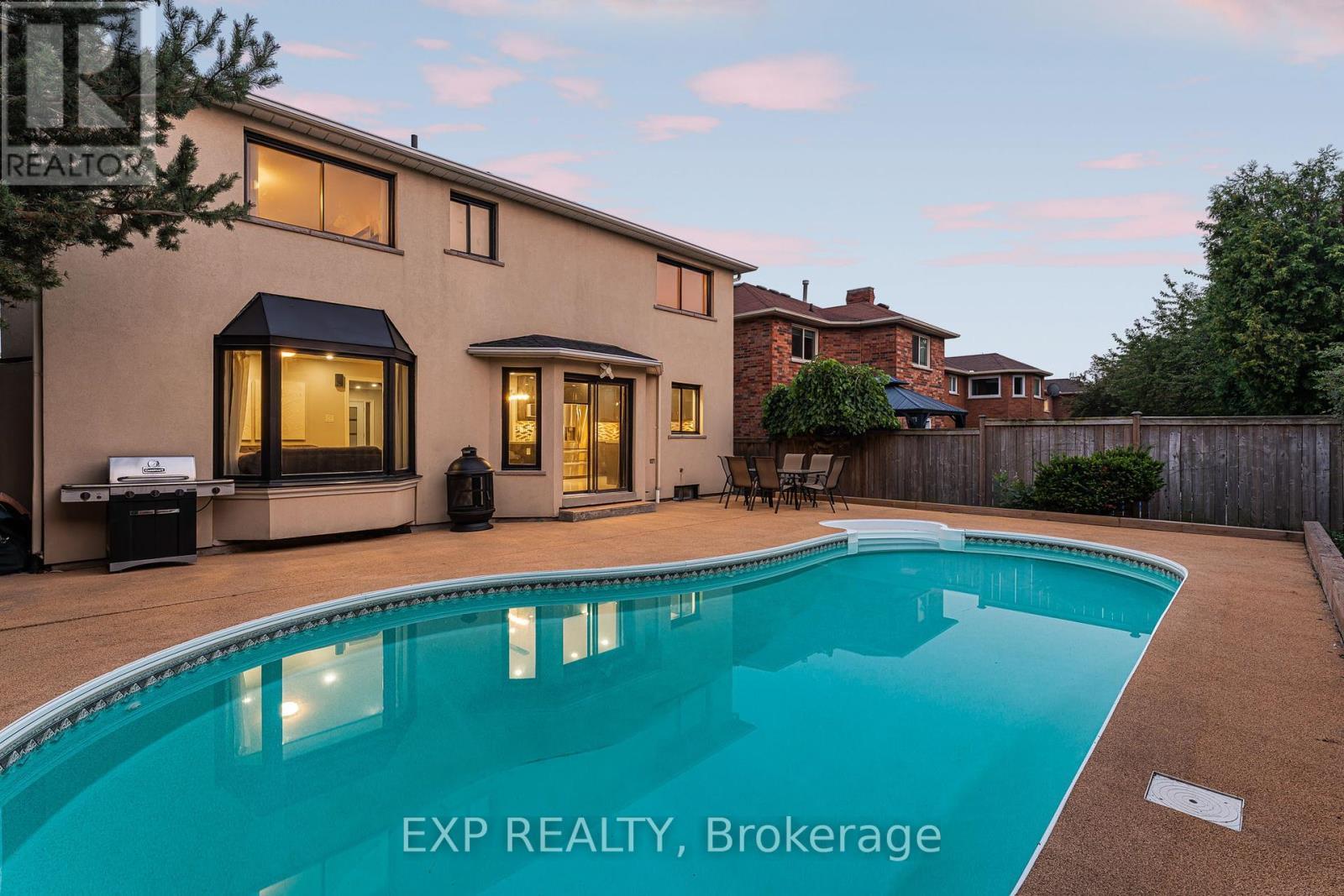 1221 Creekside Drive, Oakville, ON - Outdoor With In Ground Pool With Backyard