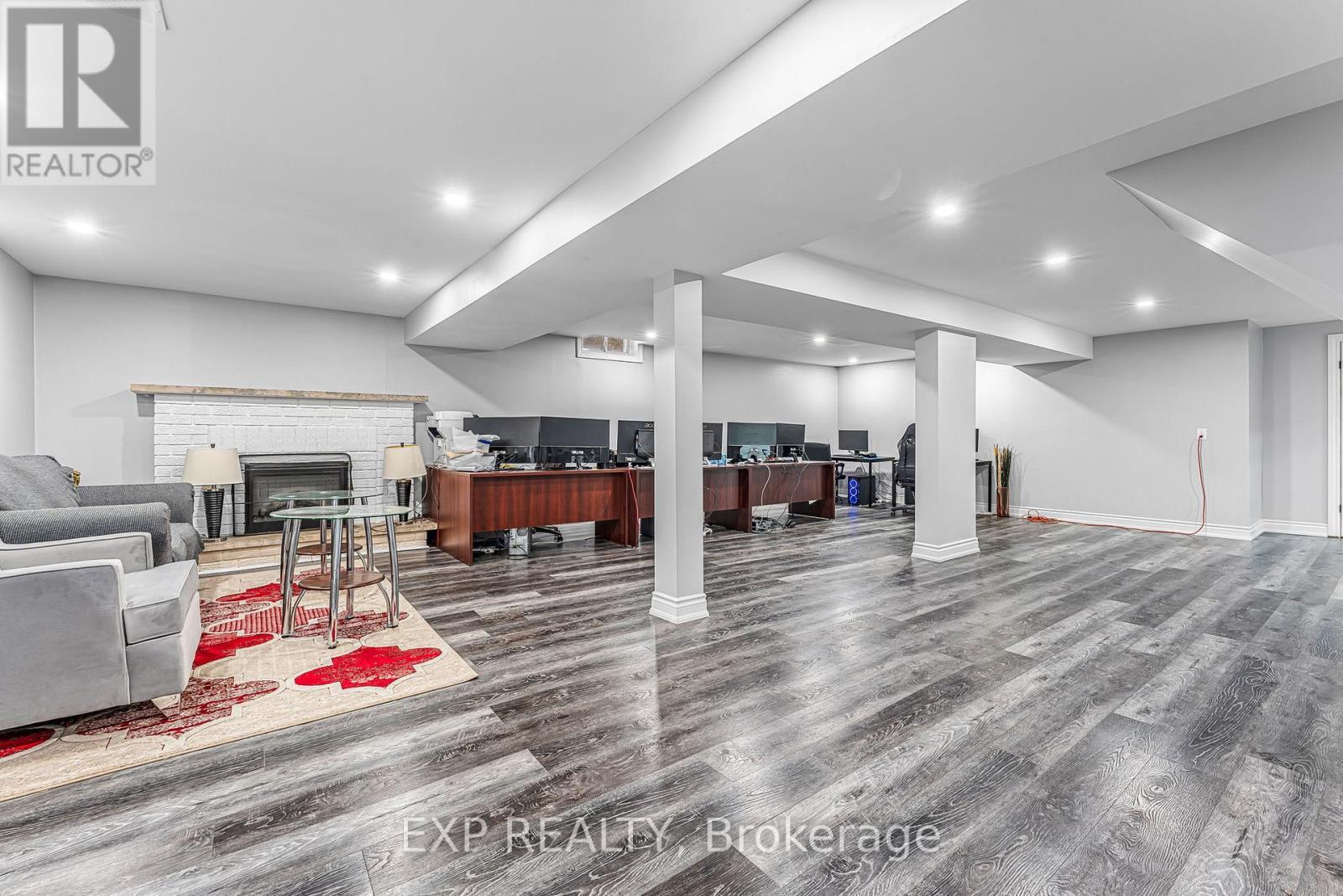 1221 Creekside Drive, Oakville, ON - Indoor