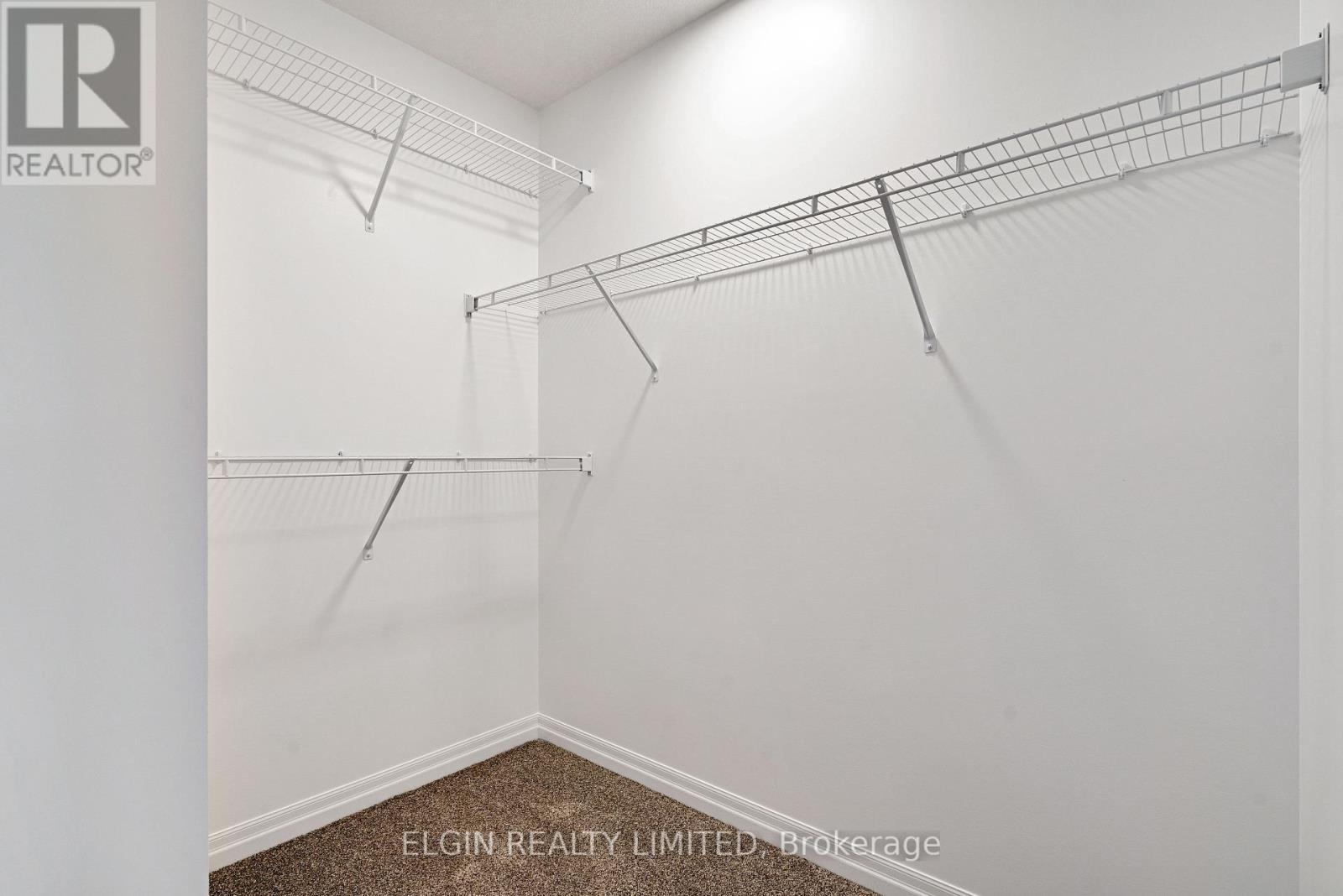 8 Columbus Court, Central Elgin, ON - Indoor With Storage