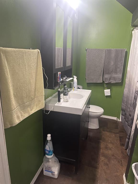108 3Rd Avenue, Benito, MB - Indoor Photo Showing Bathroom