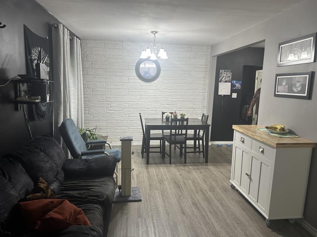 108 3Rd Avenue, Benito, MB - Indoor