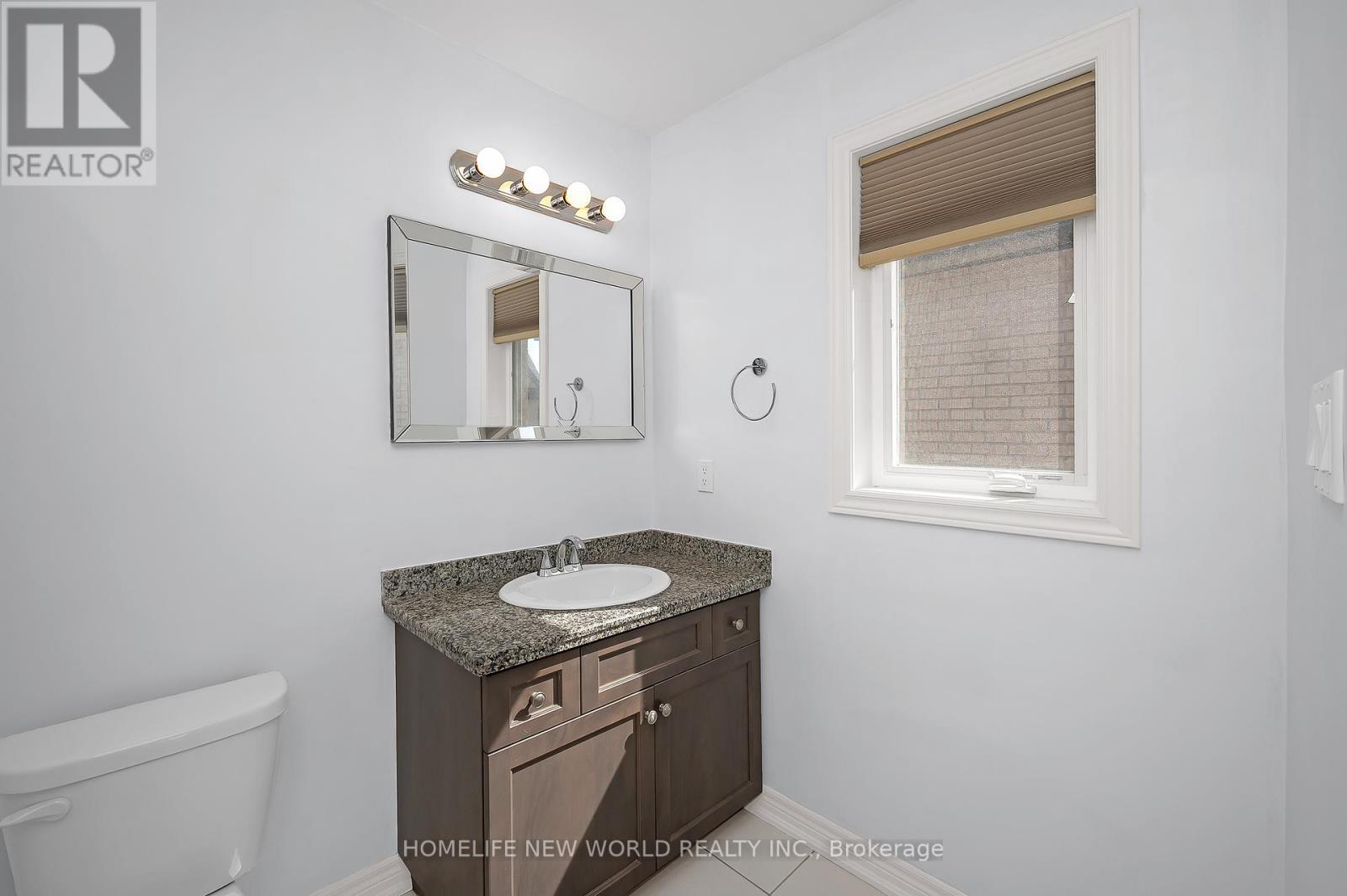 79 Sonoma Valley Crescent, Hamilton, ON - Indoor Photo Showing Bathroom