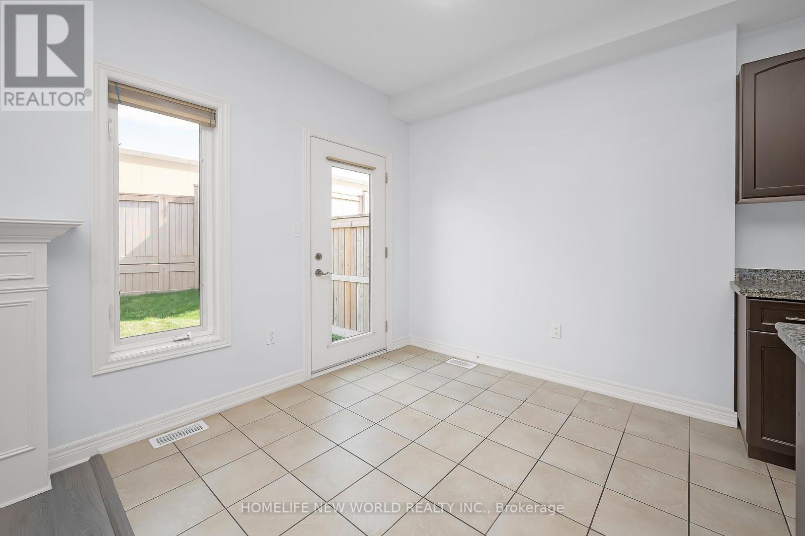 79 Sonoma Valley Crescent, Hamilton, ON - Indoor Photo Showing Other Room